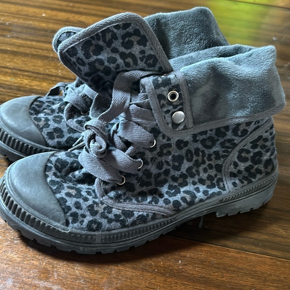 Shoes - Leopard pattern boots. Never worn. Only stored.